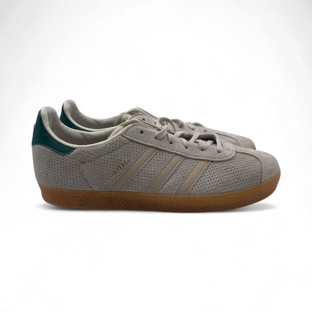 Adidas Gazelle Men’s Sneakers In Aluminium/wonder Beige/collegiate Green SZ 7